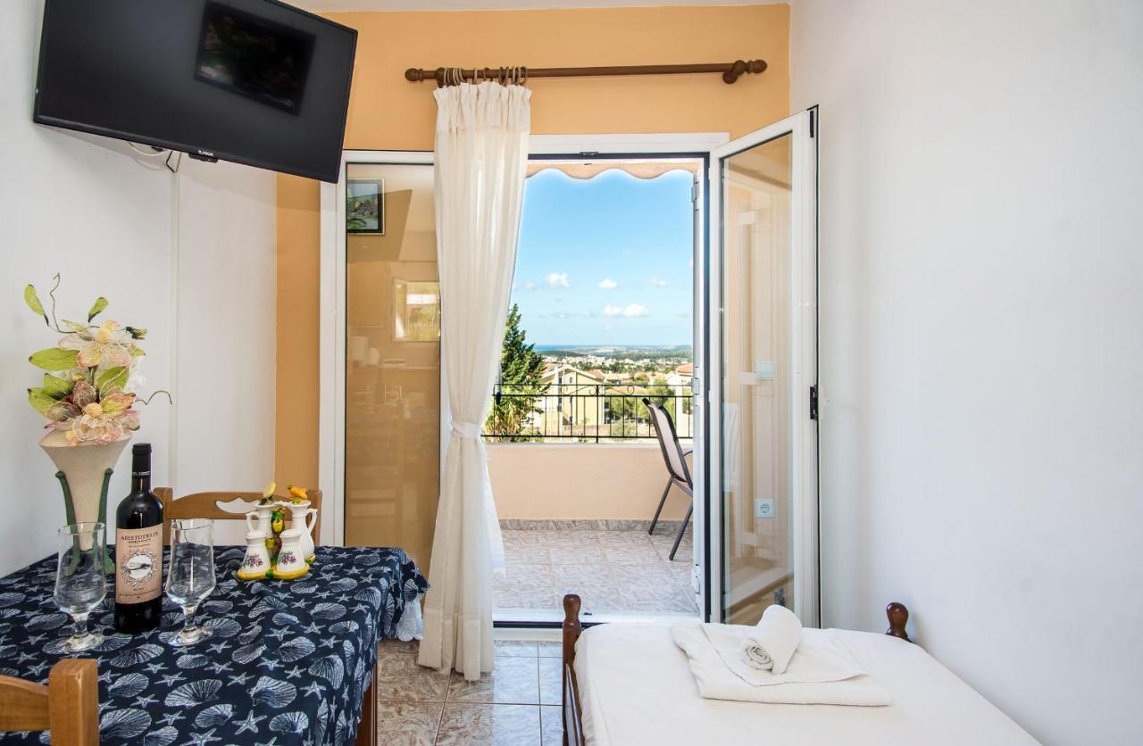 Aristotelis Apartments Razata Bagian luar foto