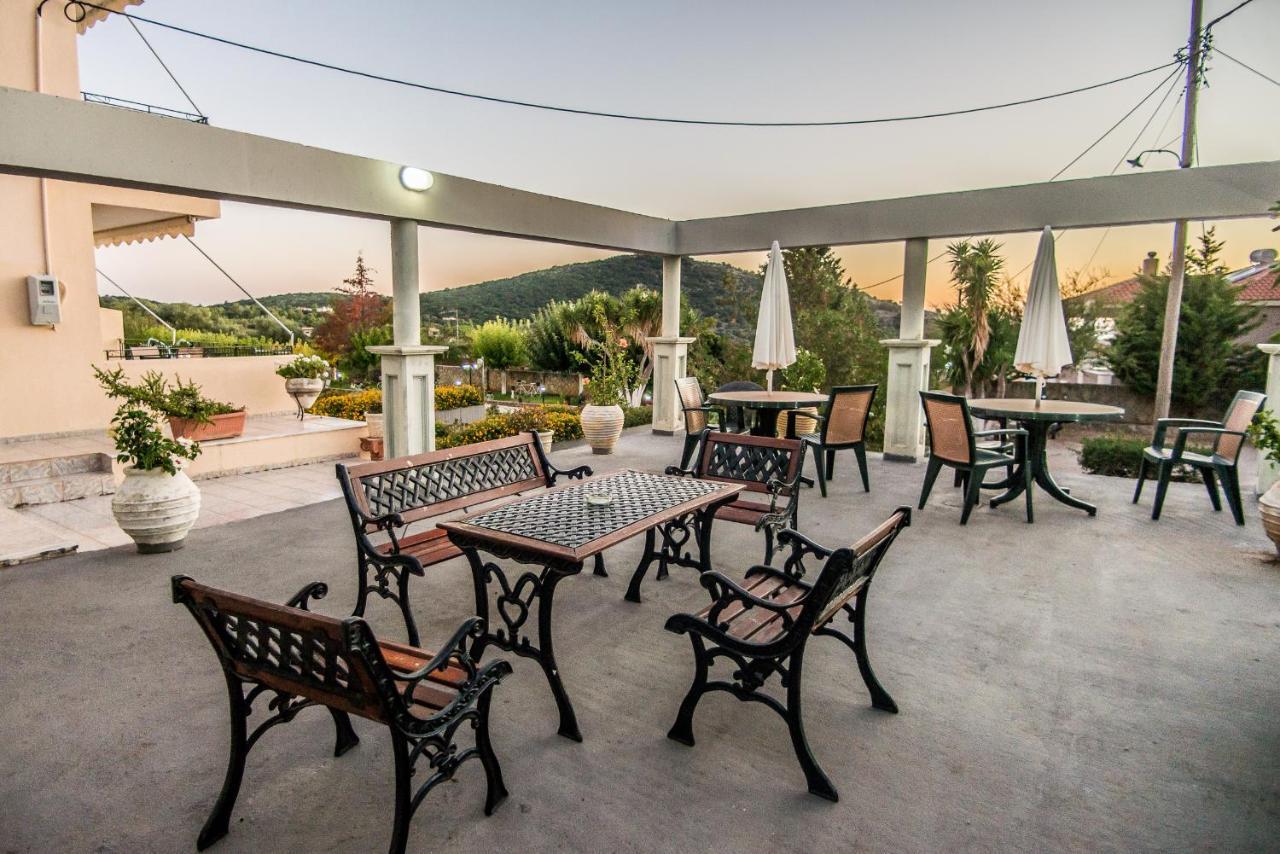 Aristotelis Apartments Razata Bagian luar foto