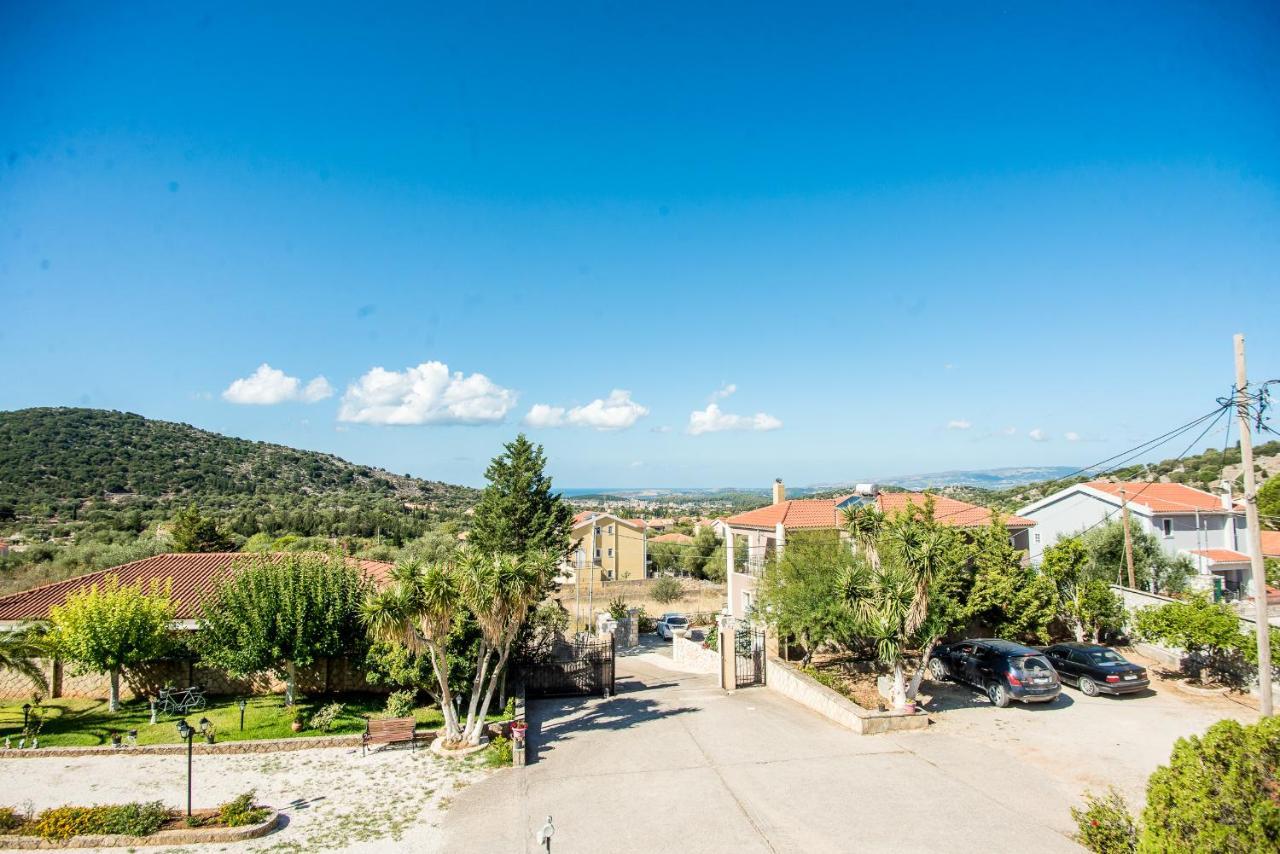 Aristotelis Apartments Razata Bagian luar foto