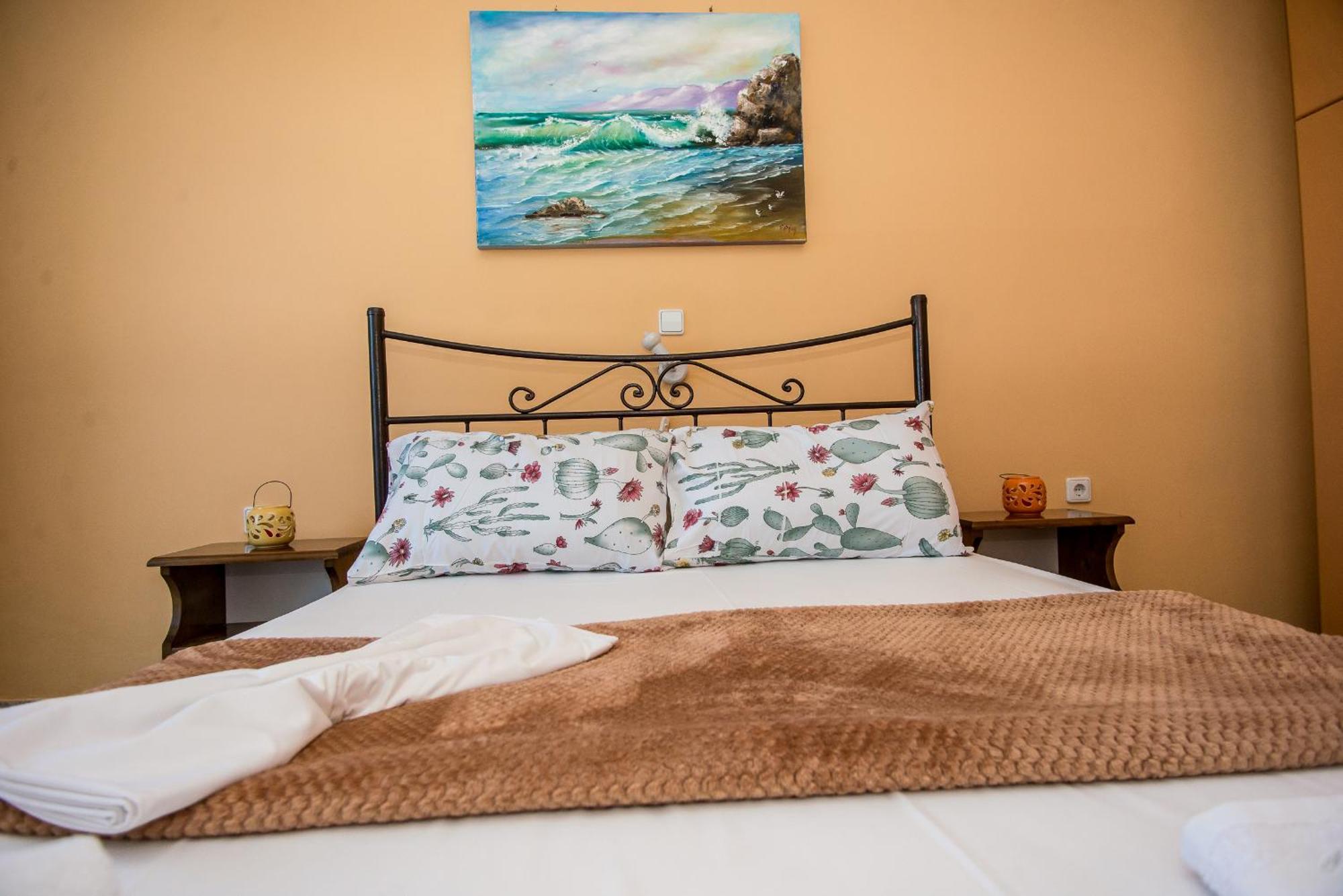 Aristotelis Apartments Razata Bagian luar foto