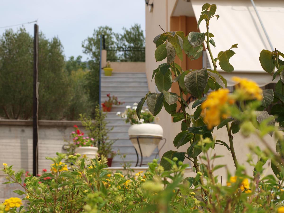 Aristotelis Apartments Razata Ruang foto